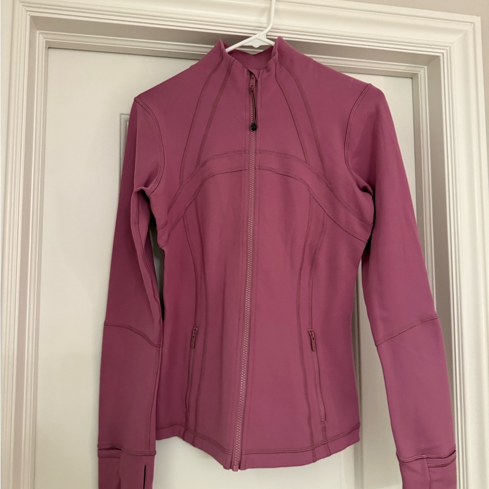 Lululemon Define Jacket in Velvet Dust - Picture 9 of 10